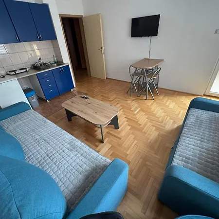 Apartment Ana 1 *